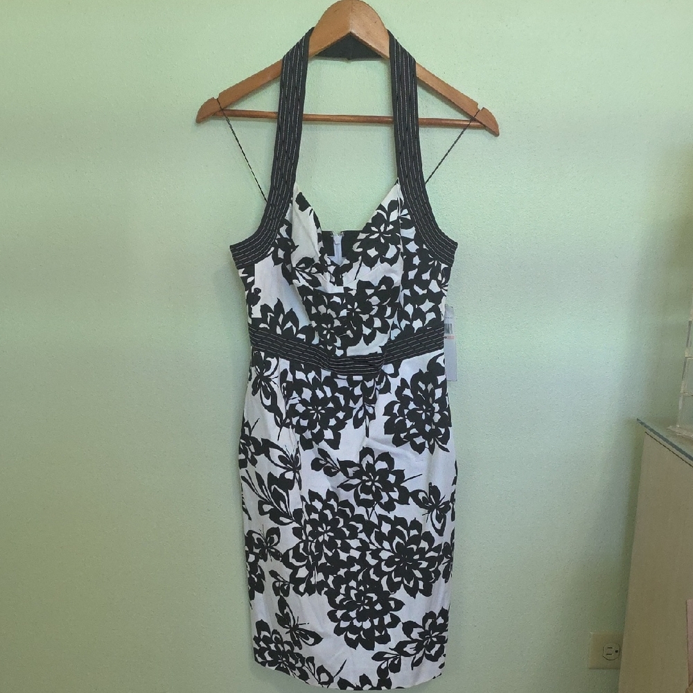 London Times Black and White Floral Backless Dress